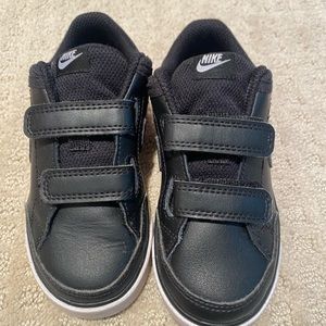 Nike Size 9 Toddler Shoe